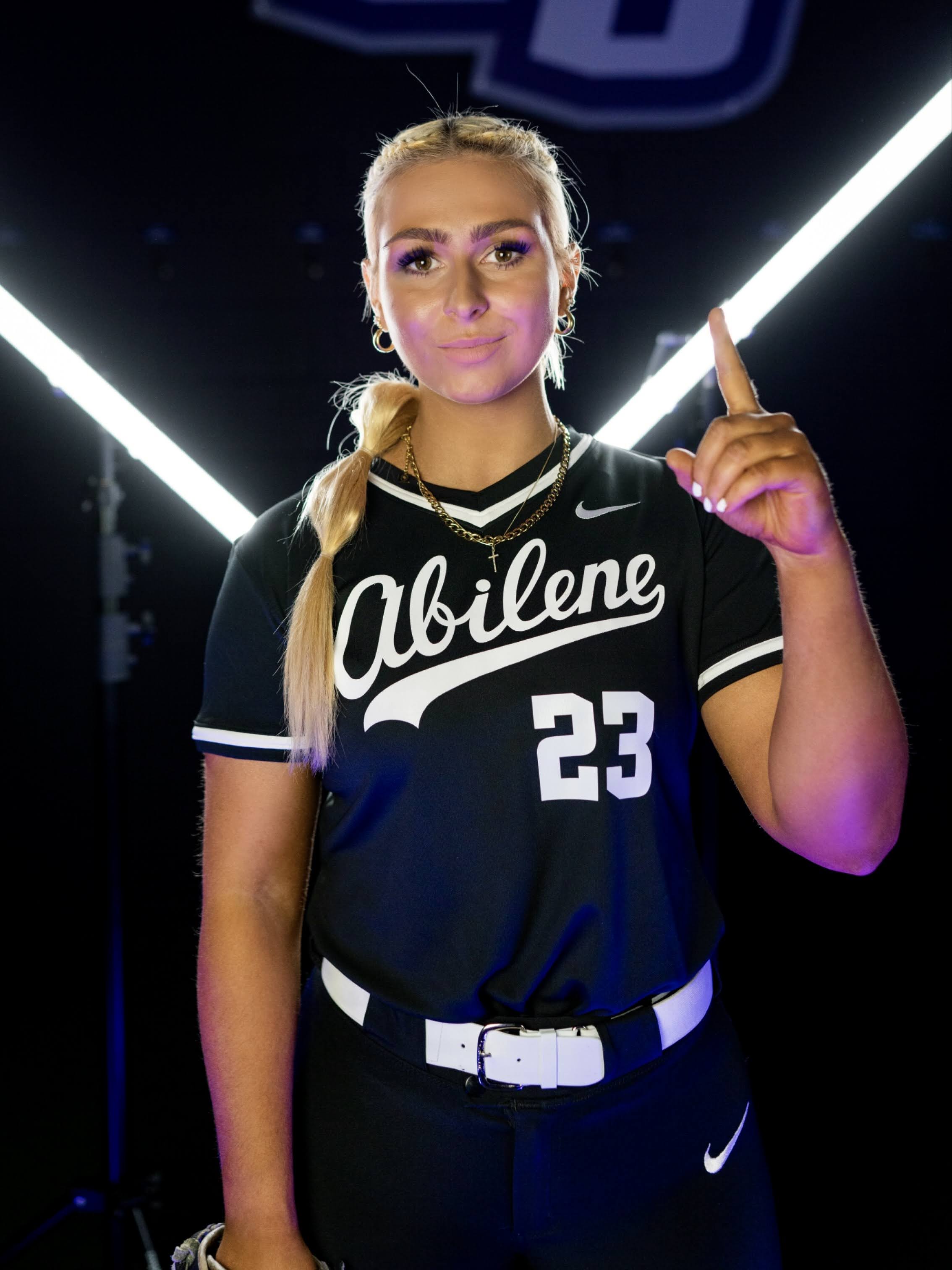 Laurén Schiek: Faith & Sports